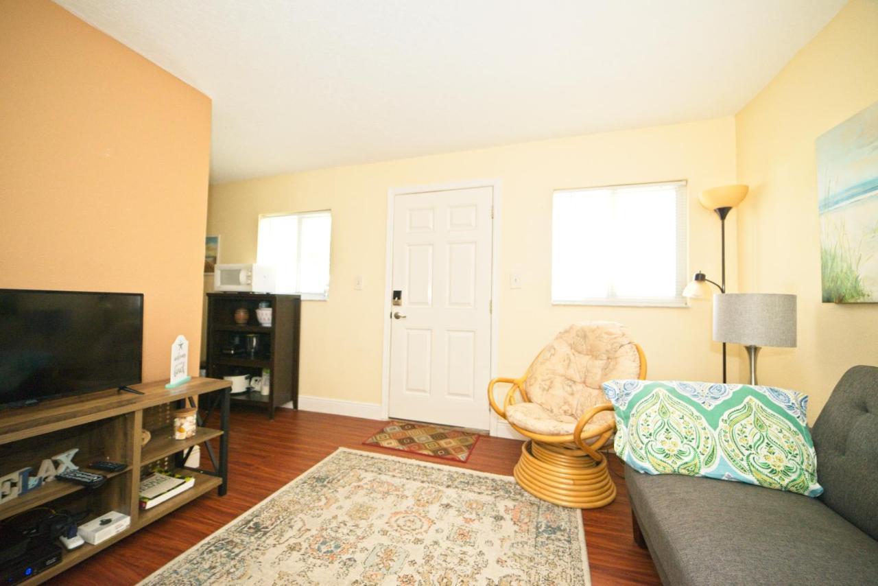 Cozy Canaveral Beach Condo! Next To Nasa Launch Site كيب كانافيرال المظهر الخارجي الصورة